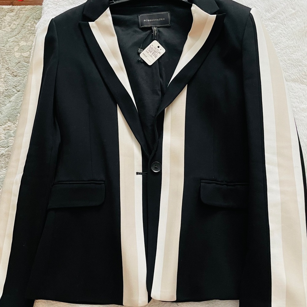 (Item no. 8) Black Ivory White Bold Stripe Blazer